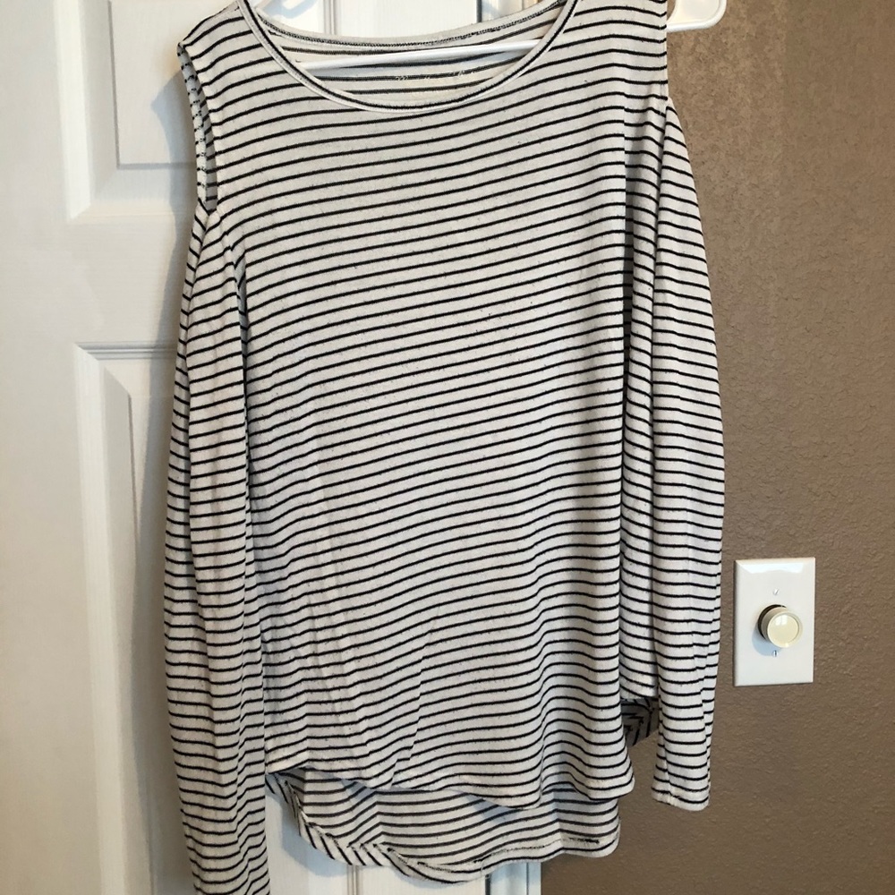 Women’s Hollister cold-shoulder top